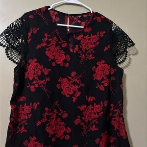 SHEIN Red Floral Black Lace Sleeve Blouse